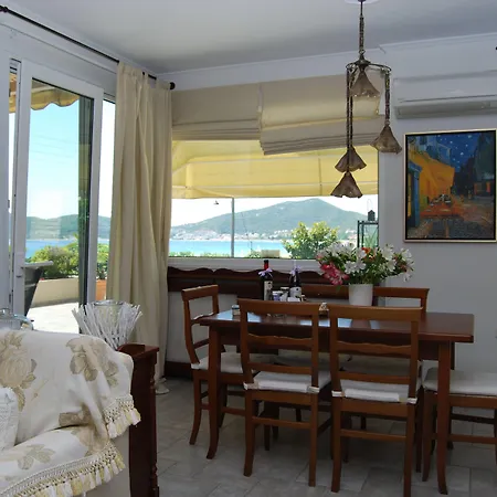 Villa Blue Crystal Nea Iraklitsa