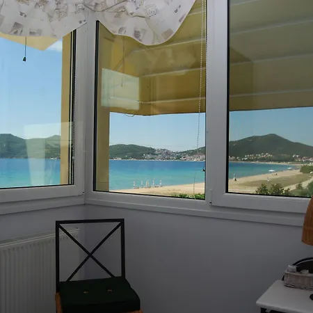 Villa Blue Crystal Nea Iraklitsa