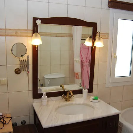 Blue Crystal Villa Nea Iraklitsa