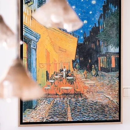 Blue Crystal Villa *