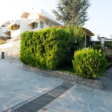 Villa Blue Crystal
