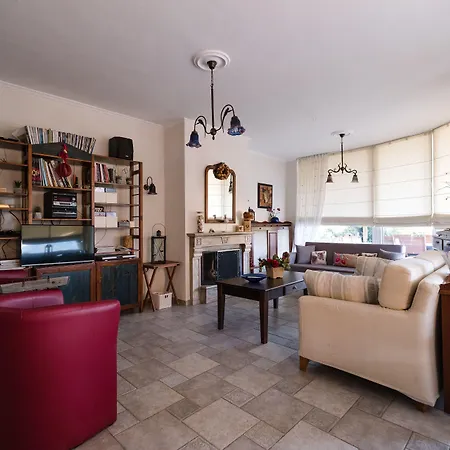 Blue Crystal Villa Nea Iraklitsa