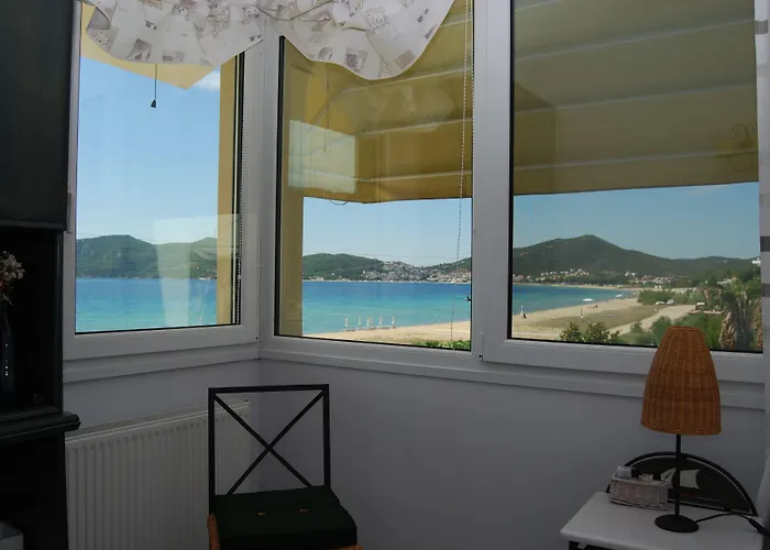 Villa Blue Crystal Nea Iraklitsa