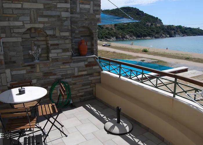 Blue Crystal Villa Nea Iraklitsa