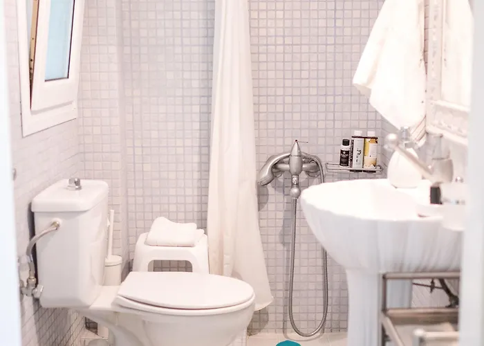 Blue Crystal Nea Iraklitsa