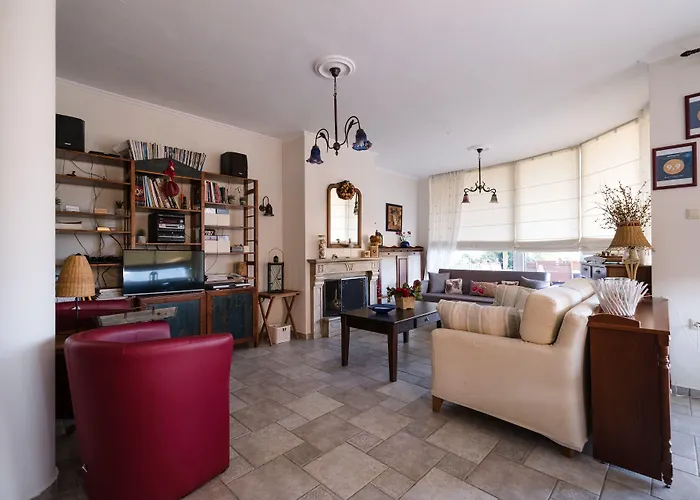 Blue Crystal Villa Nea Iraklitsa